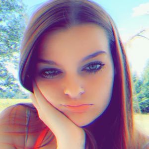 Meet your Posher, Olivia